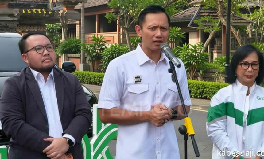 AHY Urges EV Industry to Boost Local Component Levels