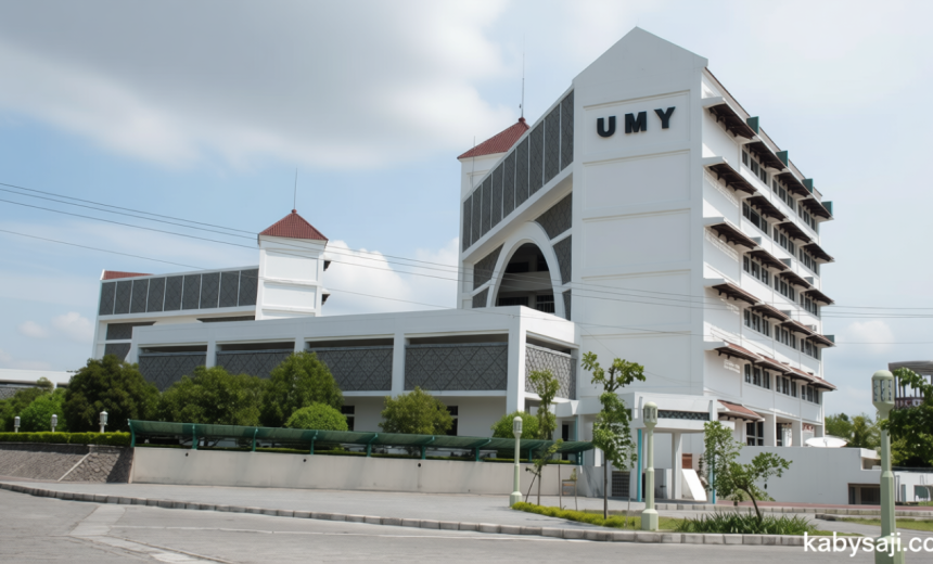 When UMY Students Cornered Police Intel at Yogyakarta Protest