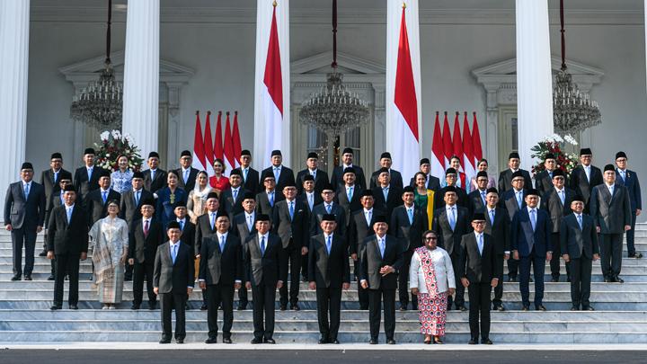 Main Agenda: TII: 31 Wakil Menteri Masih Jadi Komisaris BUMN setelah Dilarang MK