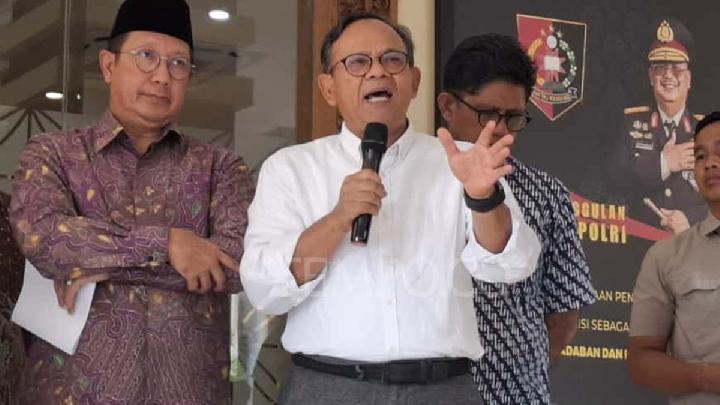 Special Plan: Dewan Pers Sesalkan Ucapan Hotman Paris ke Wartawan