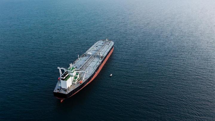 Tehran Condemns US Revocation of Iran Oil Export Permits