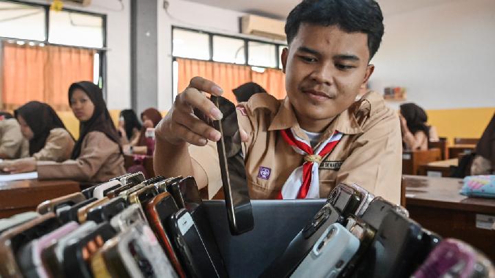 Topics Covered: Bagaimana Pencarian Google AI Mode Merusak Pembelajaran Anak