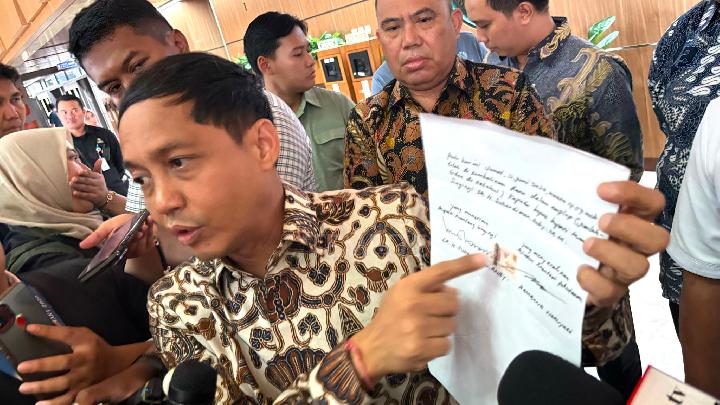 Main Agenda: KPK Telusuri Motif Amplop dari Bupati Kuansing ke Raja Juli