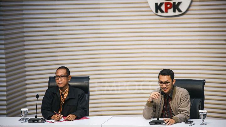 KPK Sita Emas dan Valas dalam OTT Bupati Sukoharjo
