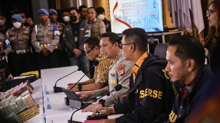 Polisi Tunda Pelimpahan Barang Bukti Kasus Febrie Adriansyah