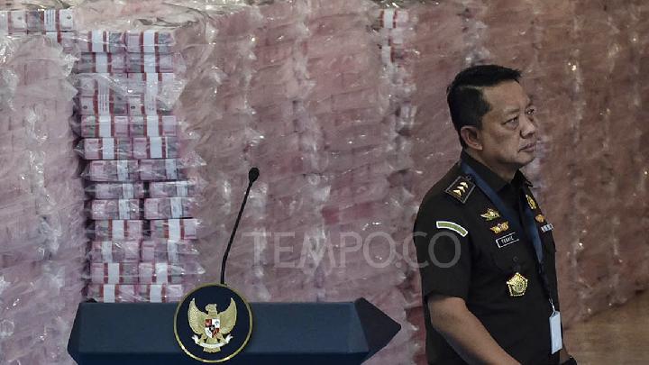 Solving Problems: Tim 9 Kasus Febrie Adriansyah Berisi Eks Jaksa KPK