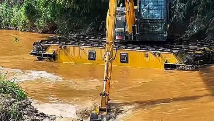 Important Visit: Kurangi Resiko Banjir, Pemkot Pekanbaru Lanjutkan Normalisasi Sungai Sail