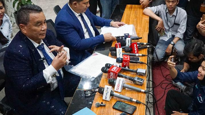 Hotman Paris Minta Maaf ke Wartawan: Saya Emosi