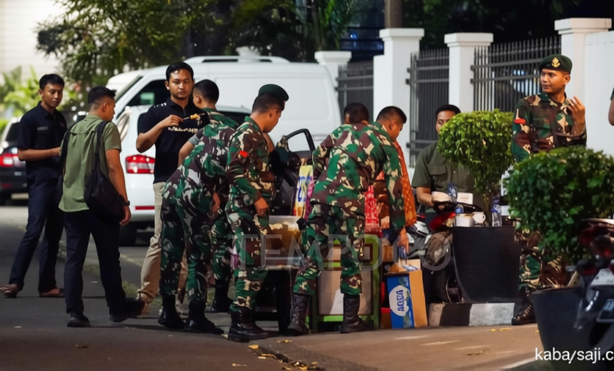 Solving Problems: TNI Jelaskan Alasan Penjagaan Rumah Jampidsus Febrie